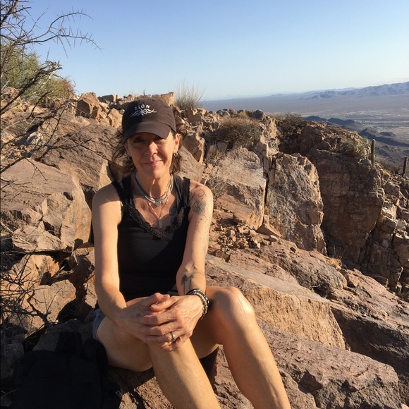 Meet your Posher, Phyllis - Picture 1 of 3